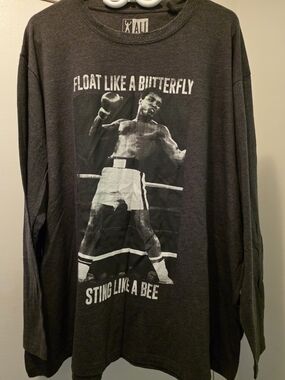 Men's Ali "Float Like a Butterfly" Long Sleeve Graphic Tee - Charcoal
